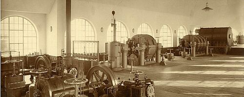 Innenansicht des historischen Gaswerks - Ein Klick auf das Bild führt zur vergrößerten Fotoansicht.